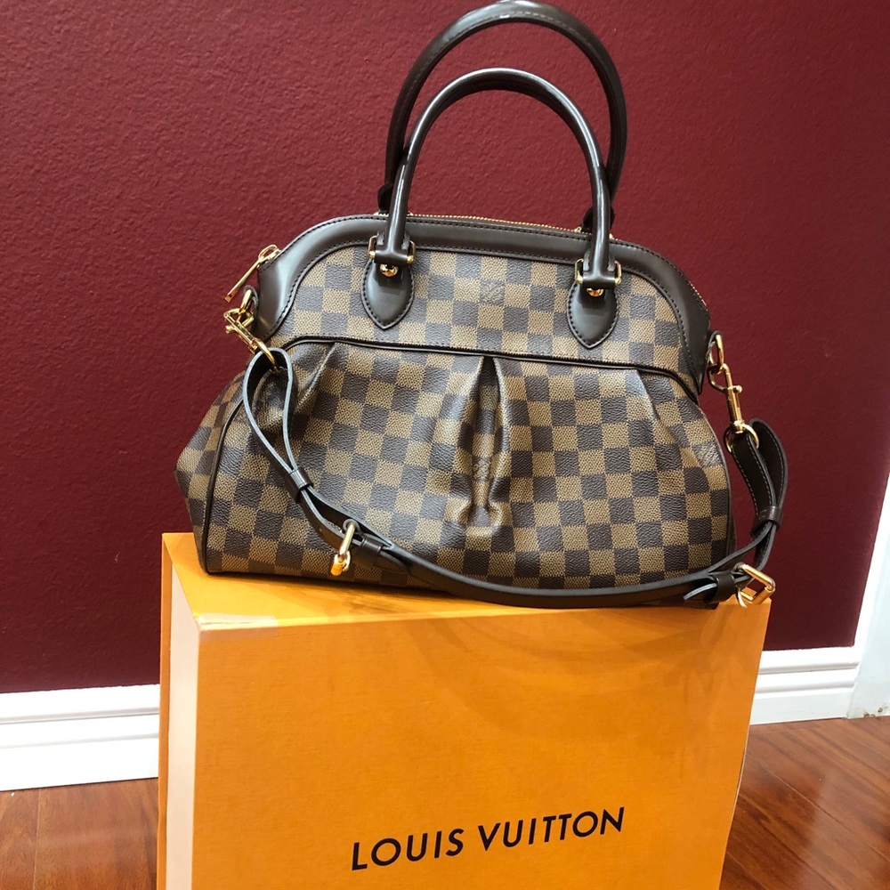 *LIKE NEW* Louis Vuitton Trevi PM Damier Ebene canvas bag